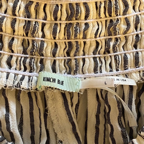 Off the shoulder top - Picture 2 of 2